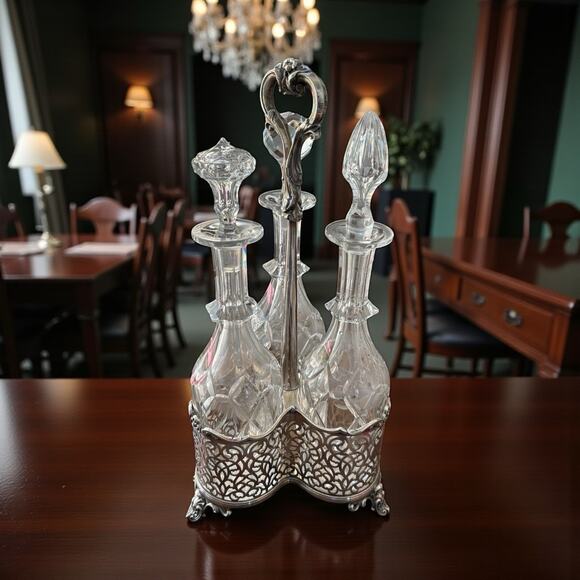 Hawksworth Eyre & Co 3-Bottle Tantalus Crystal Decanters & Silver Plate Stand - Picture 14 of 14